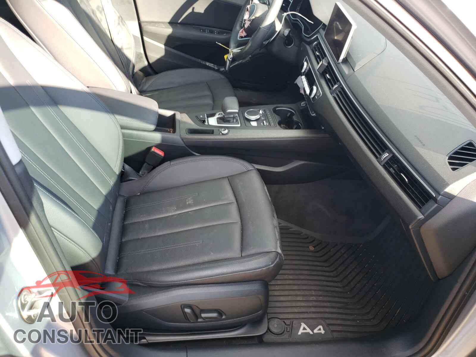 AUDI A4 2018 - WAUKMAF46JA229806