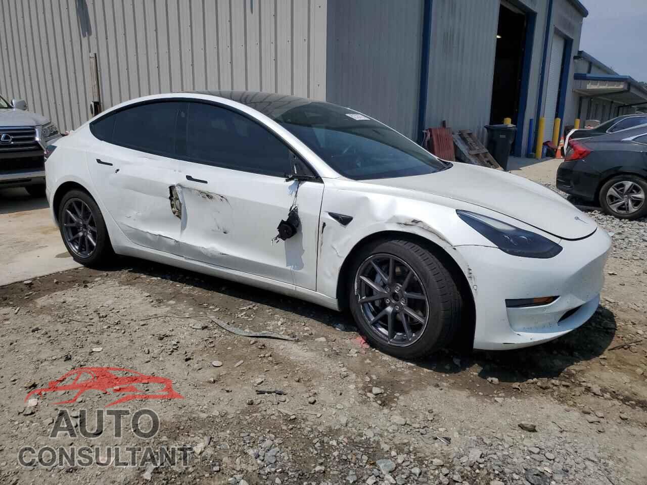 TESLA MODEL 3 2021 - 5YJ3E1EB4MF906657
