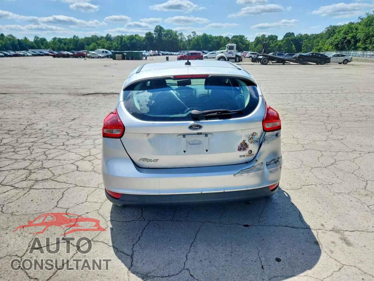 FORD FOCUS 2016 - 1FADP3K23GL226500