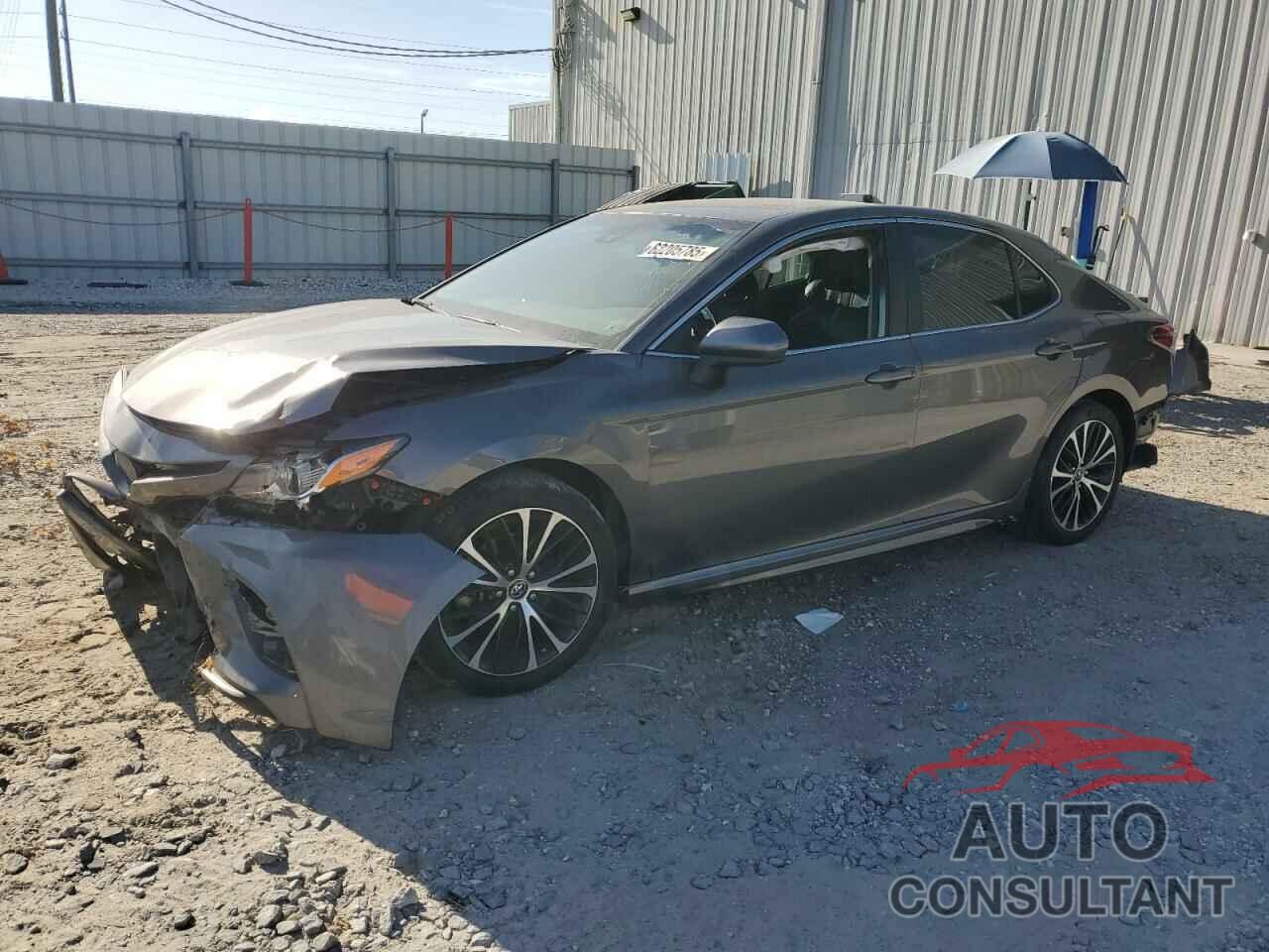 TOYOTA CAMRY 2018 - 4T1B11HK9JU600524