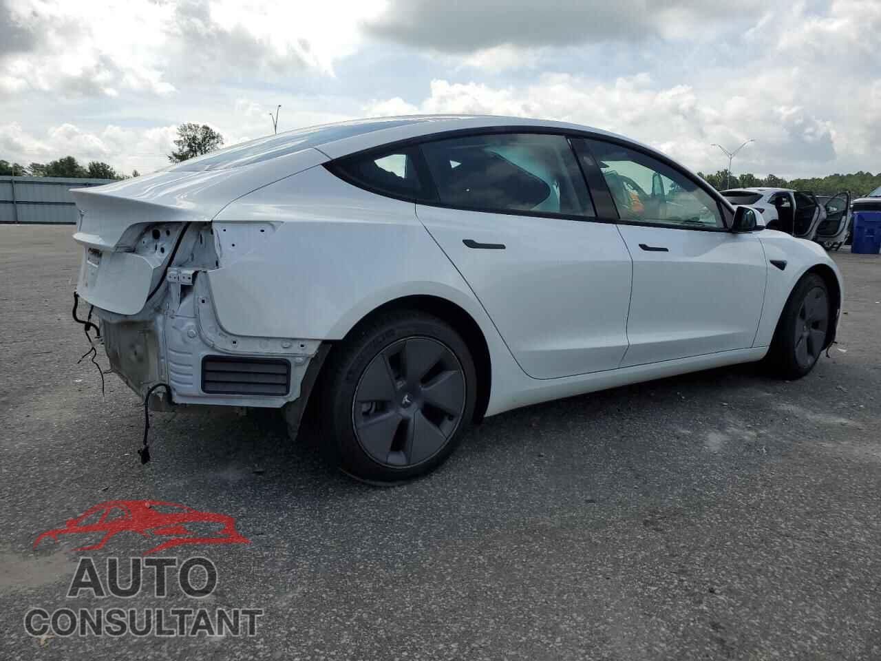 TESLA MODEL 3 2023 - 5YJ3E1EA8PF382103