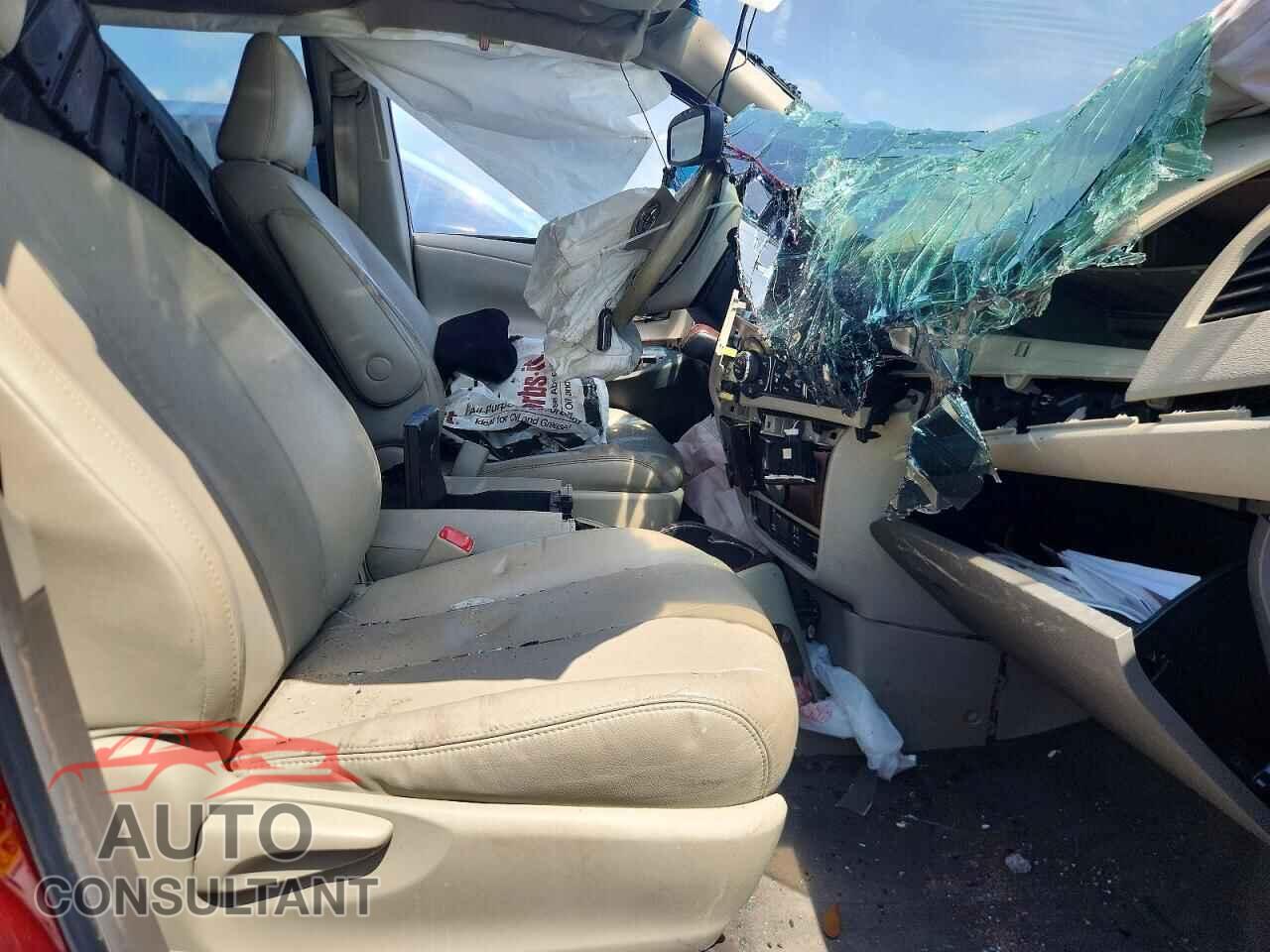 TOYOTA SIENNA 2011 - 5TDYK3DC2BS068321