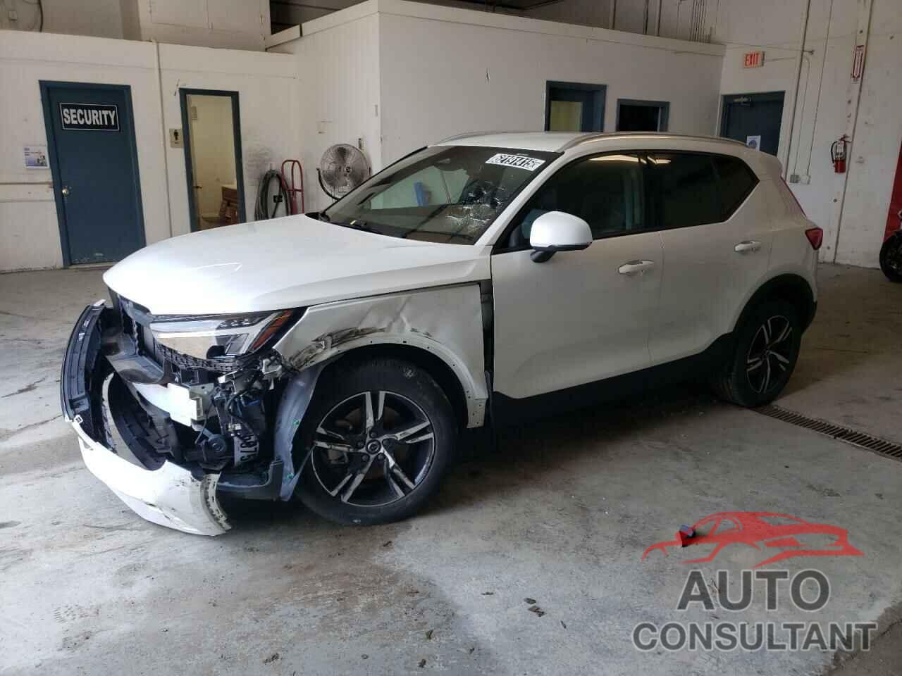 VOLVO XC40 CORE 2023 - YV4L12UK3P2959552