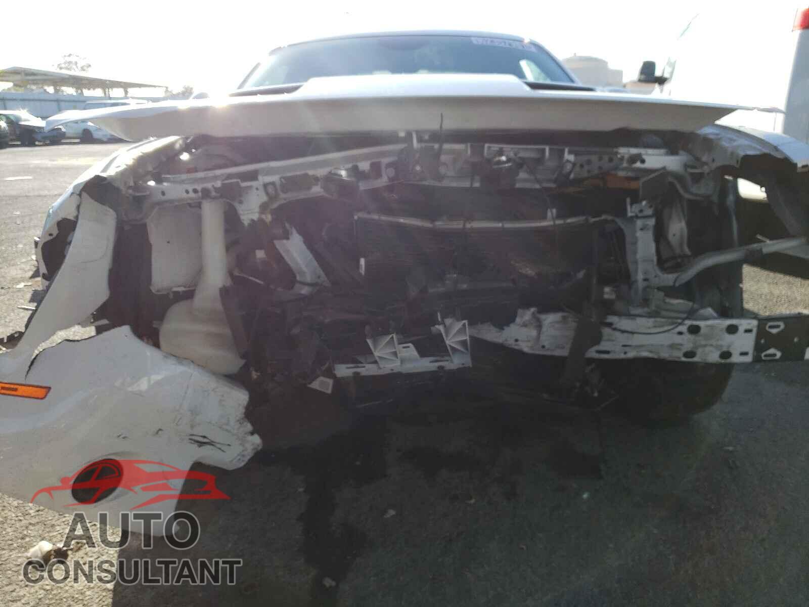 DODGE CHALLENGER 2019 - 2C3CDZAG2KH752139