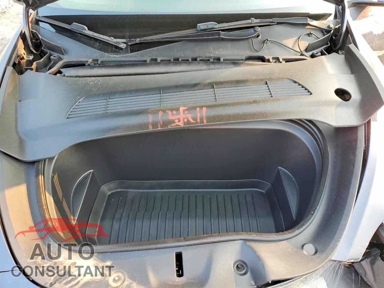 TESLA MODEL Y 2022 - 7SAYGDEE3NF341835