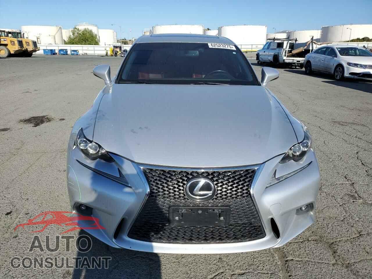 LEXUS IS 2015 - JTHBE1D28F5021670