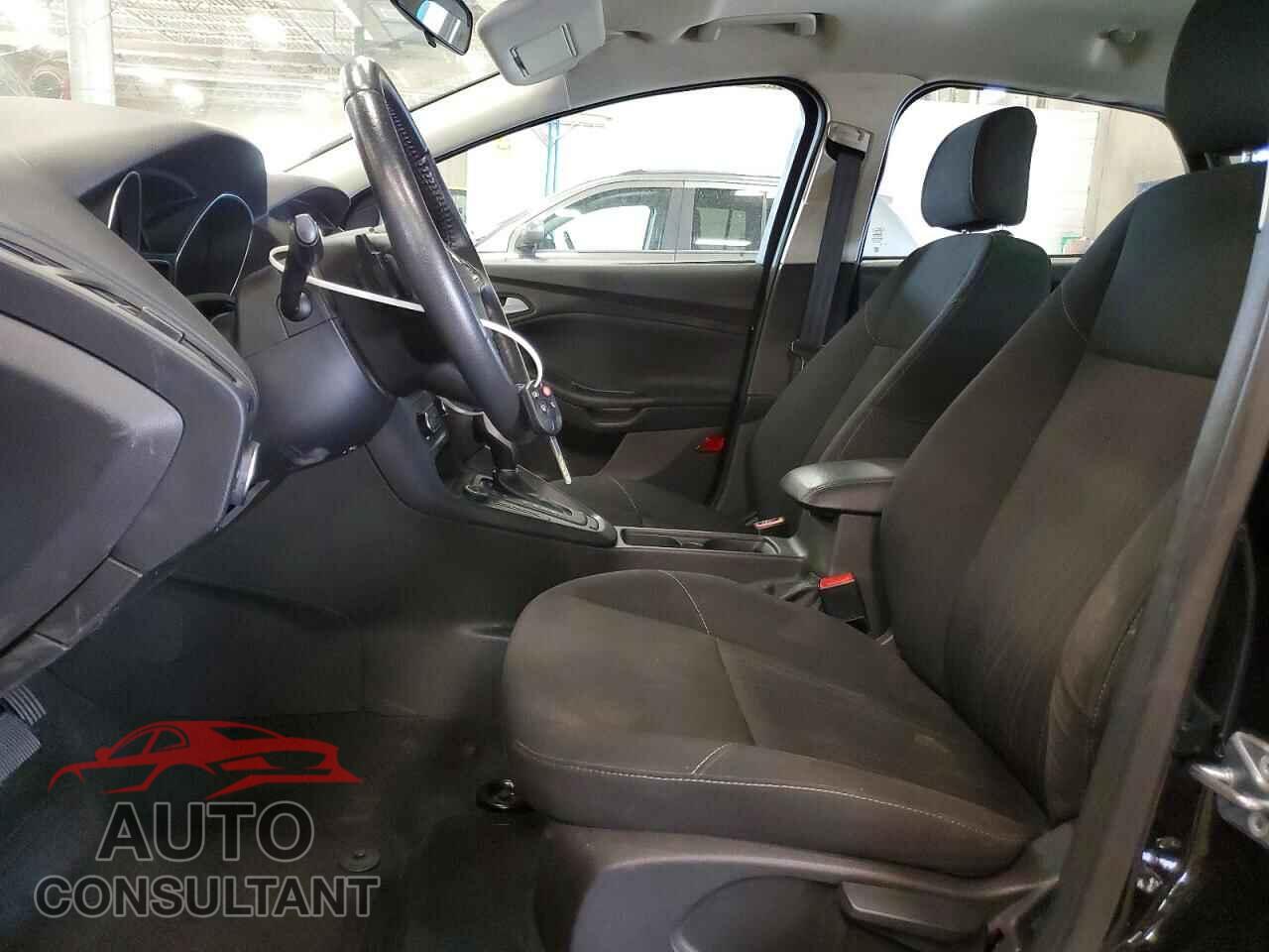 FORD FOCUS 2016 - 1FADP3K21GL294004