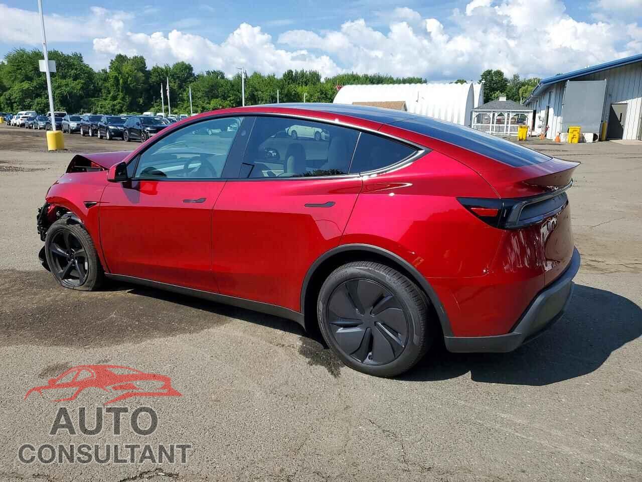 TESLA MODEL Y 2026 - 7SAYGDEEXTA676505