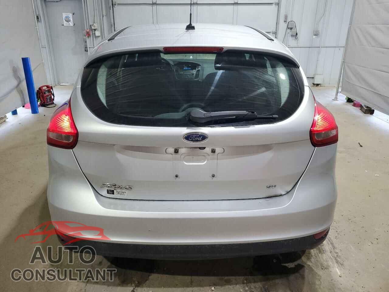 FORD FOCUS 2016 - 1FADP3K26GL392803