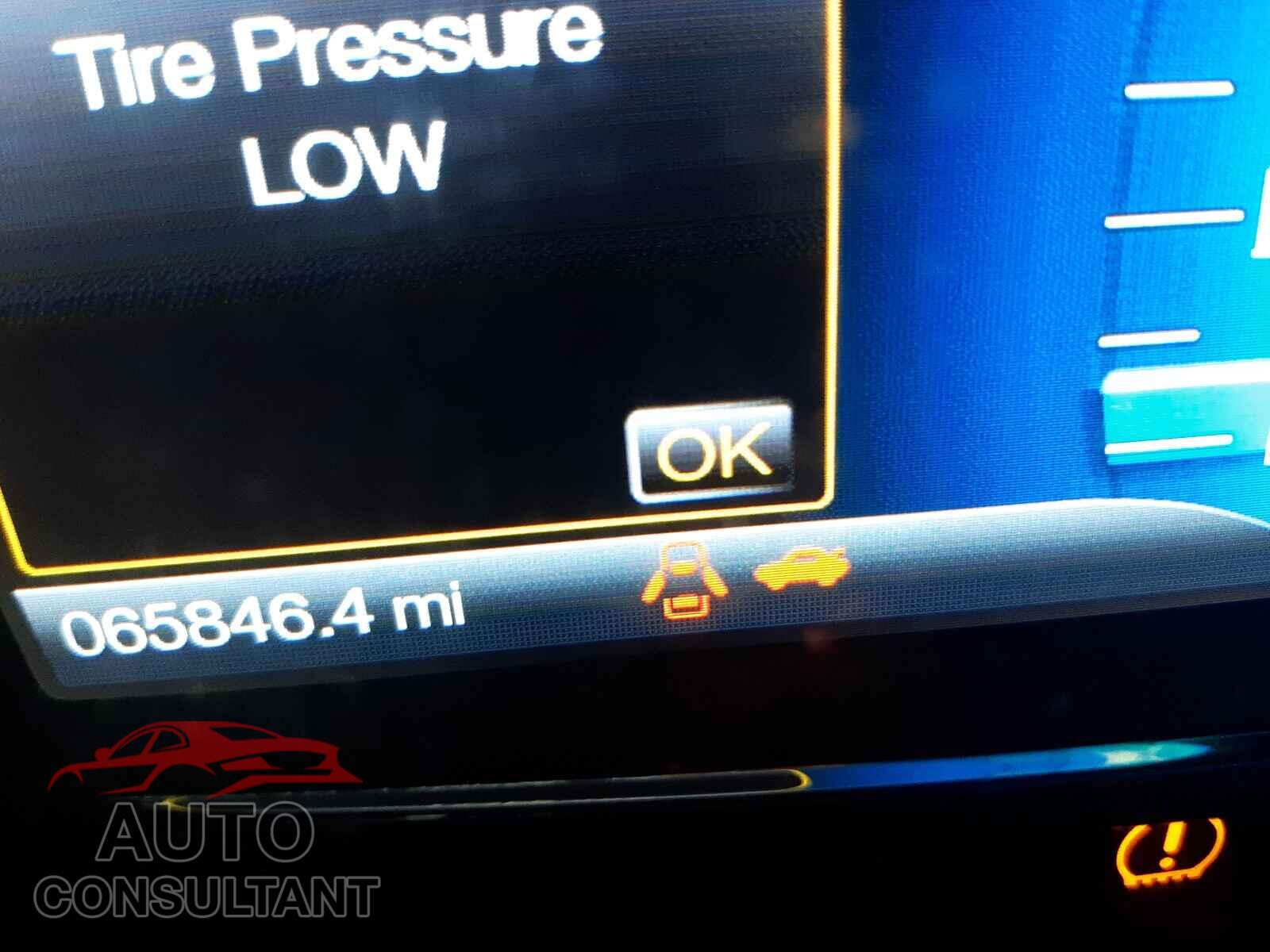 FORD TAURUS 2016 - 1FAHP2E87GG137565