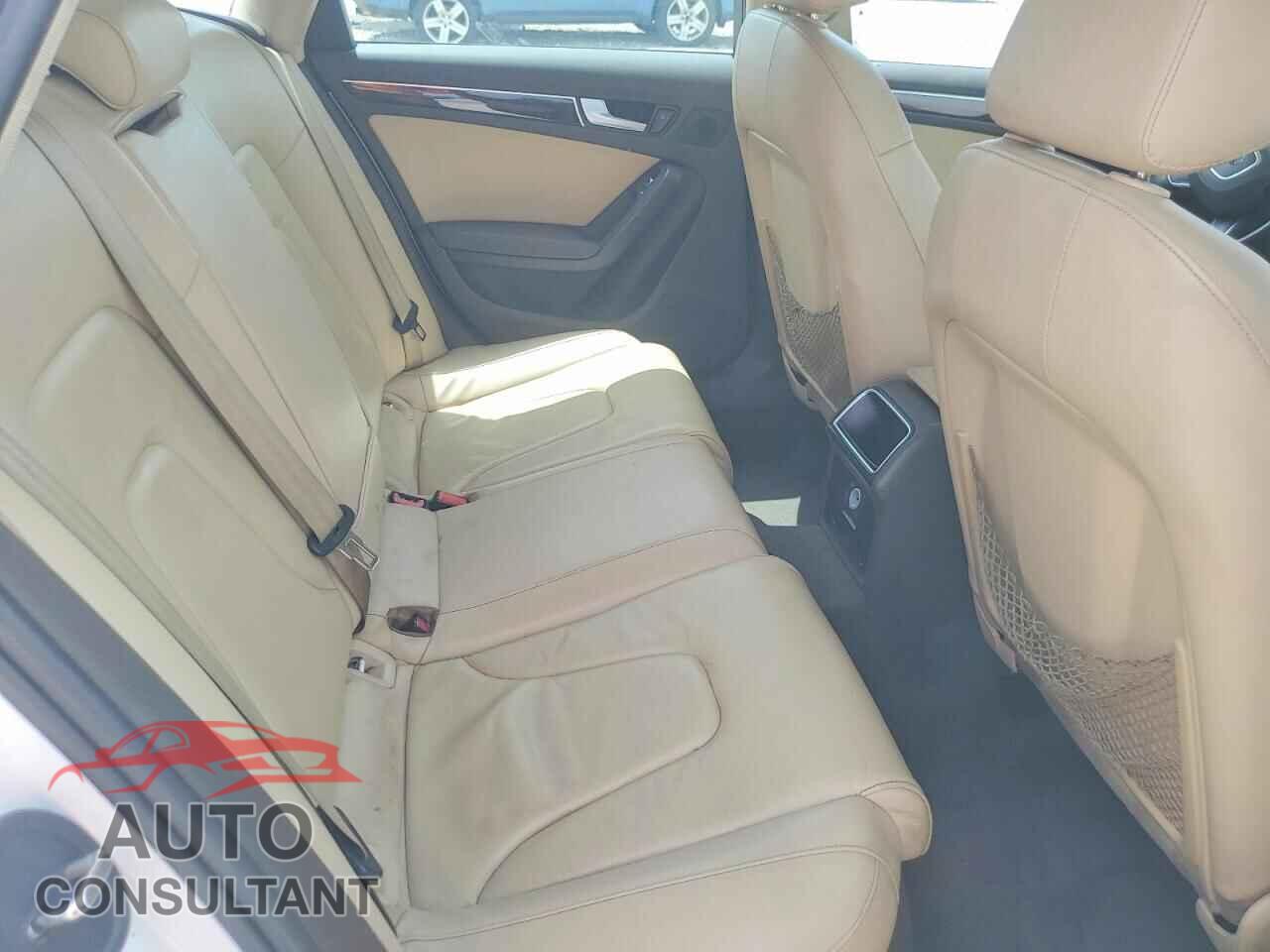 AUDI A4 2013 - WAUBFAFL9DN022647