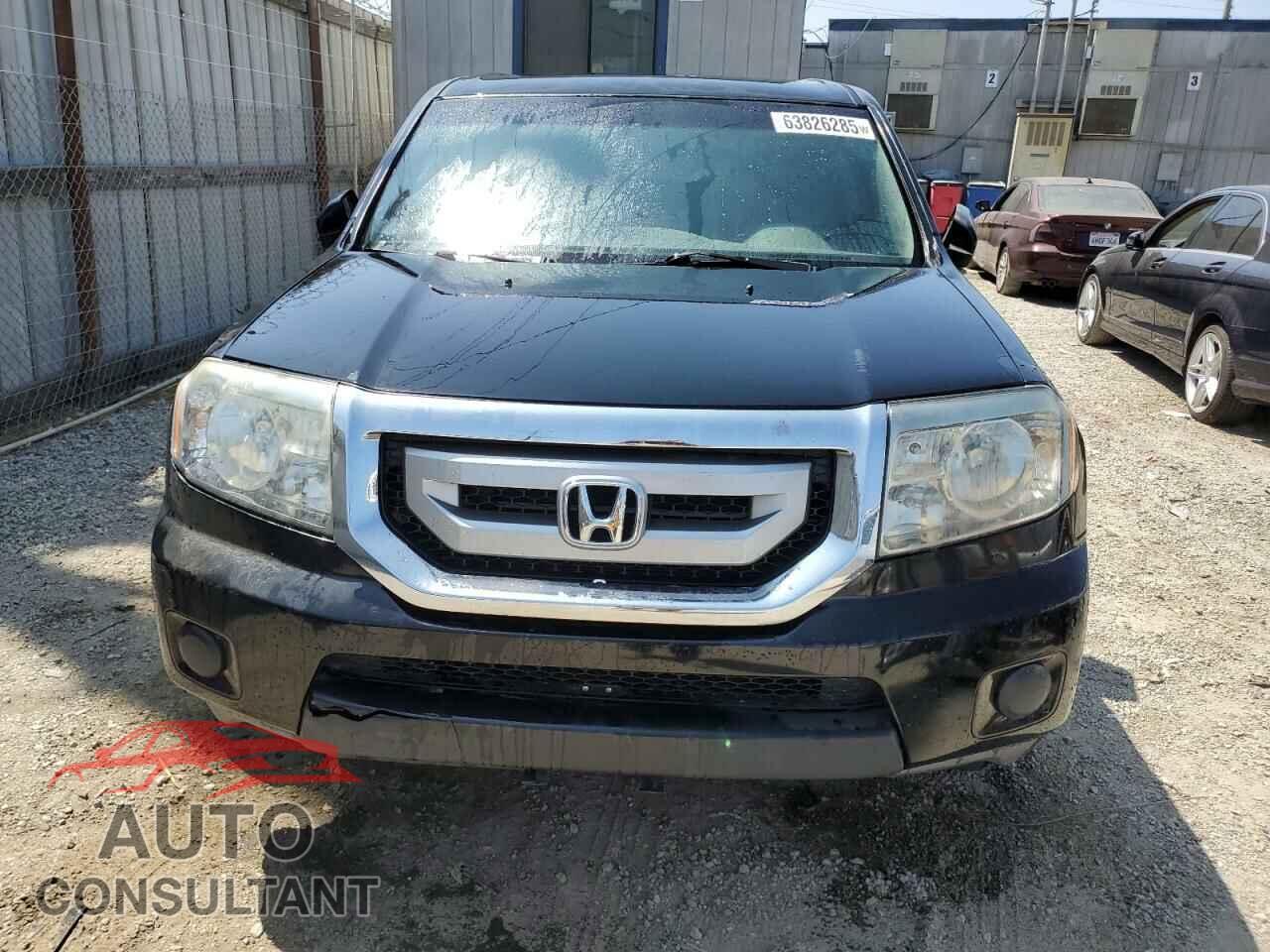 HONDA PILOT 2011 - 5FNYF3H22BB021381
