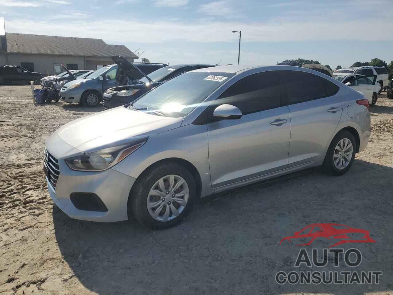 HYUNDAI ACCENT 2019 - 3KPC24A3XKE050423