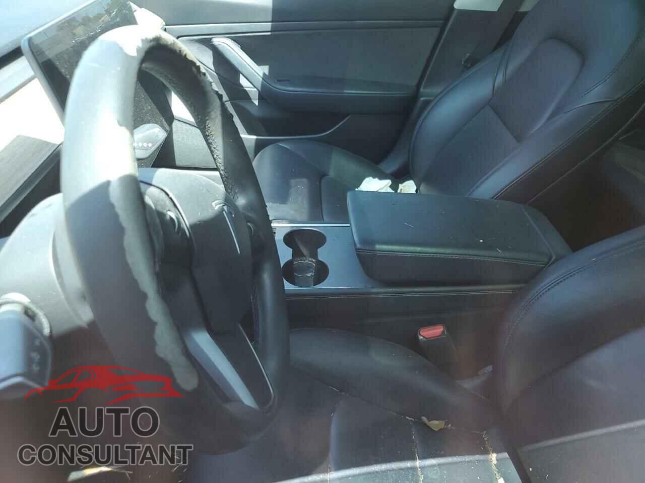 TESLA MODEL 3 2021 - 5YJ3E1EA2MF854324