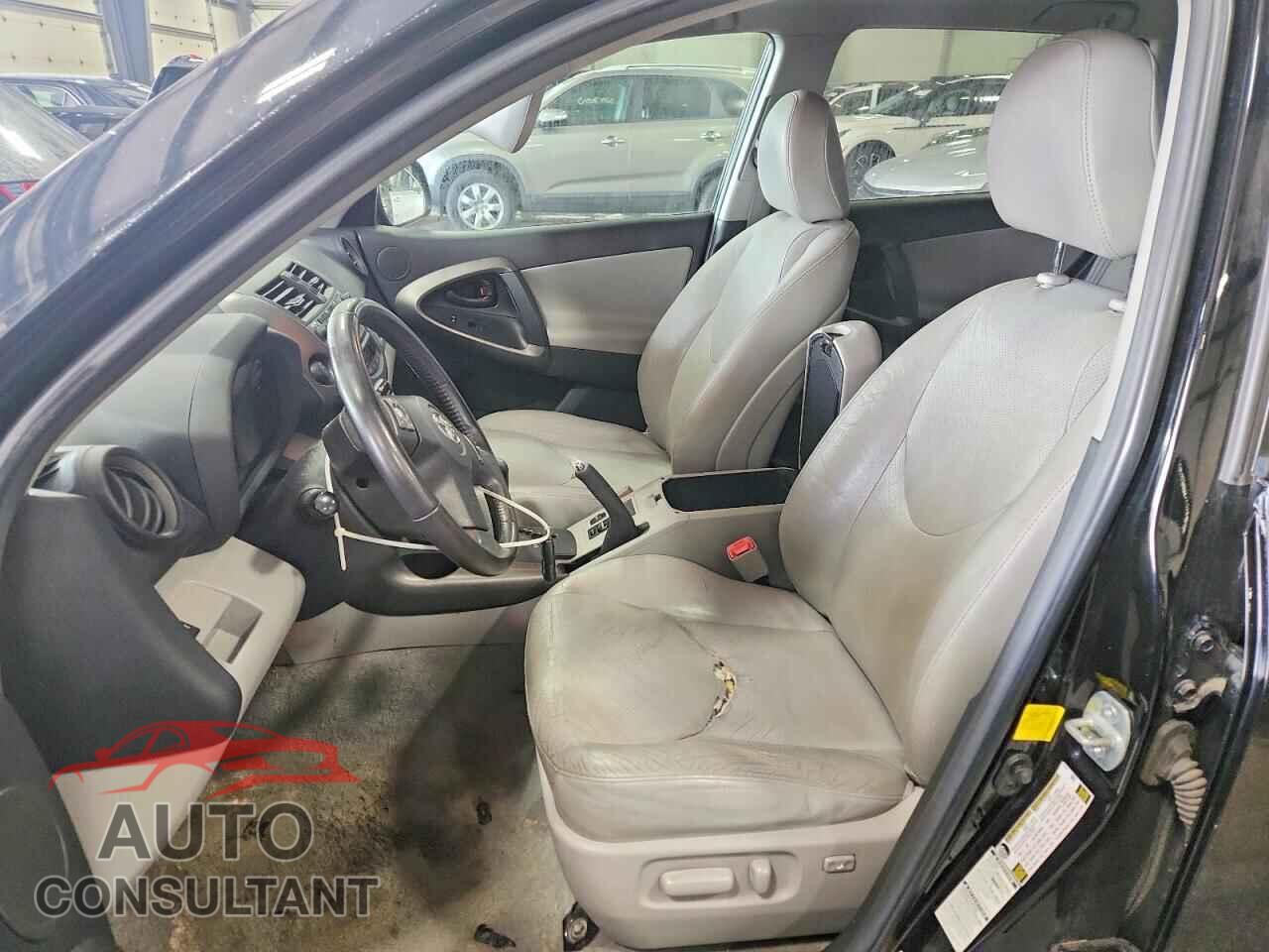 TOYOTA RAV4 2011 - 2T3DF4DV5BW148124
