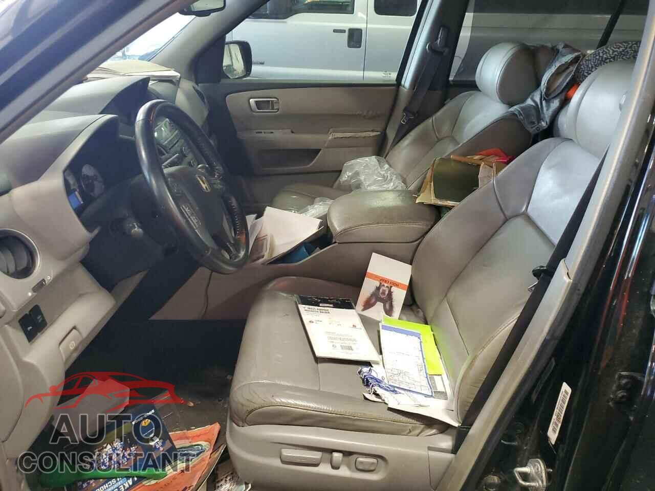HONDA PILOT 2009 - 5FNYF38879B018362