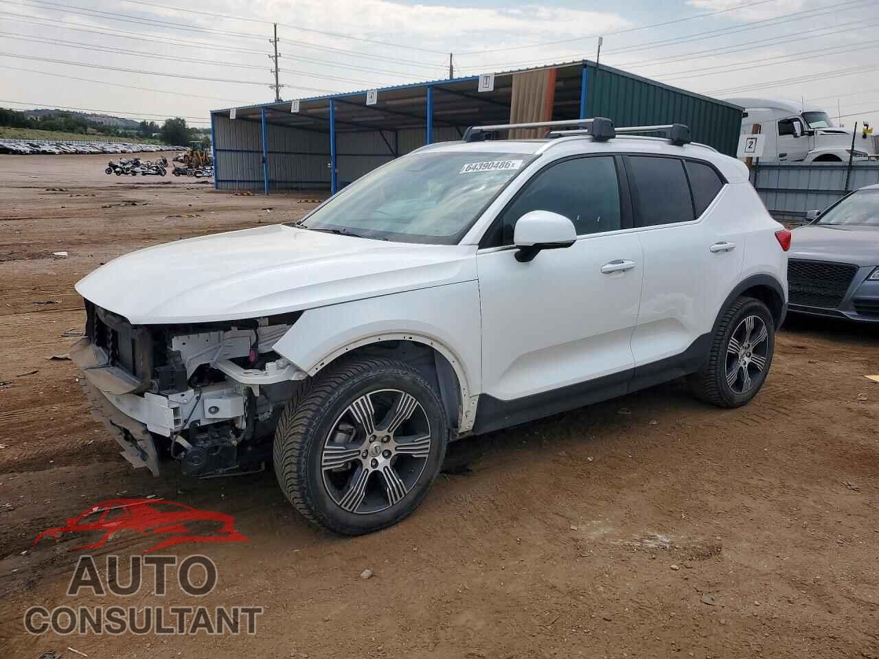 VOLVO XC40 2019 - YV4162UL7K2057237
