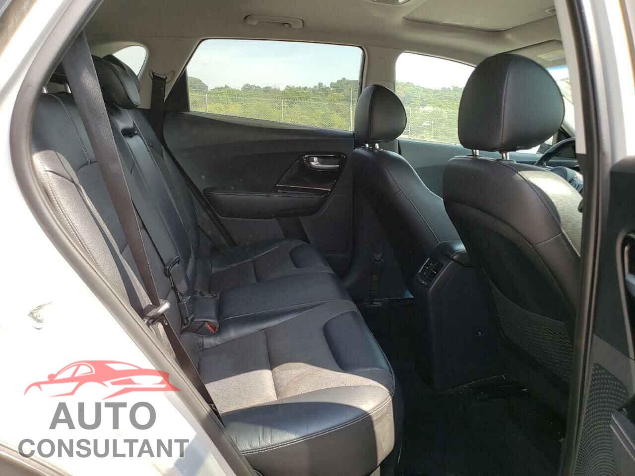 KIA NIRO 2017 - KNDCC3LC7H5037444