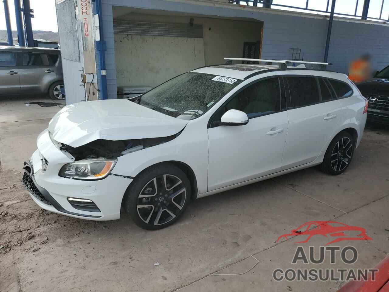 VOLVO V60 2018 - YV140MEL2J2386495