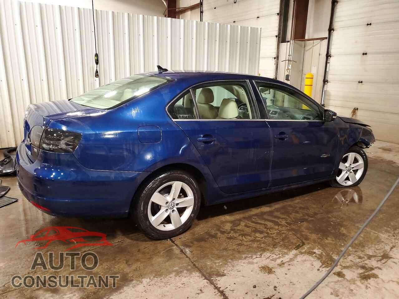 VOLKSWAGEN JETTA 2014 - 3VWLL7AJ3EM303358