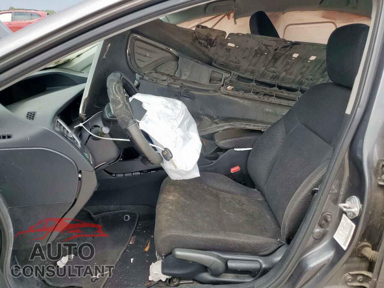 HONDA CIVIC 2013 - 2HGFB2F58DH527600