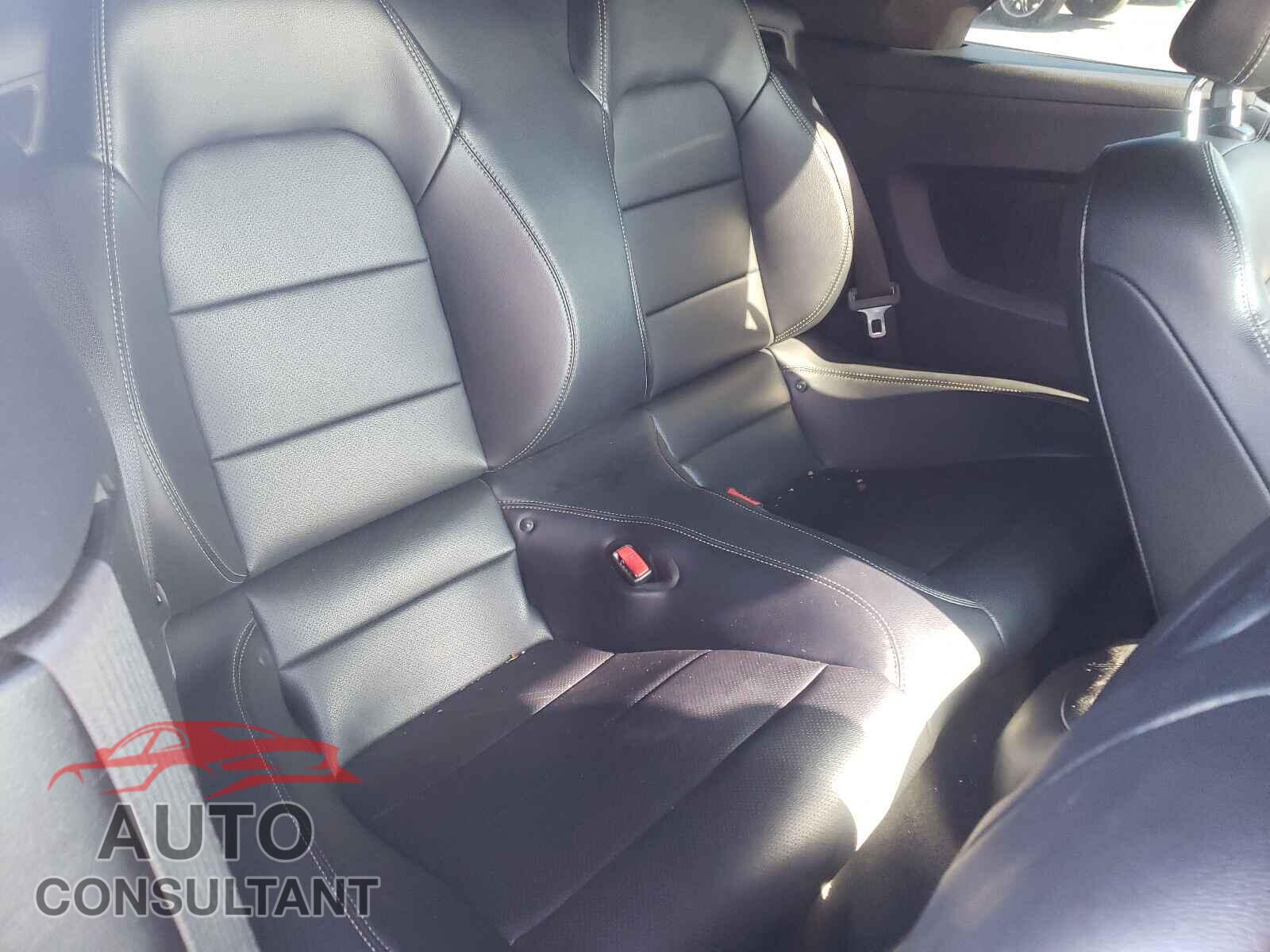 FORD MUSTANG 2016 - 1FATP8UH7G5327313
