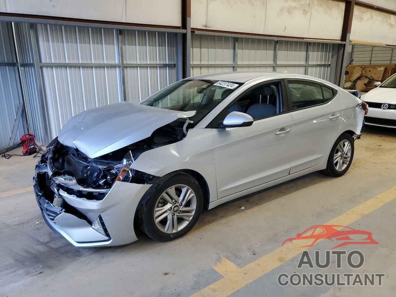 HYUNDAI ELANTRA 2019 - KMHD84LF0KU737014