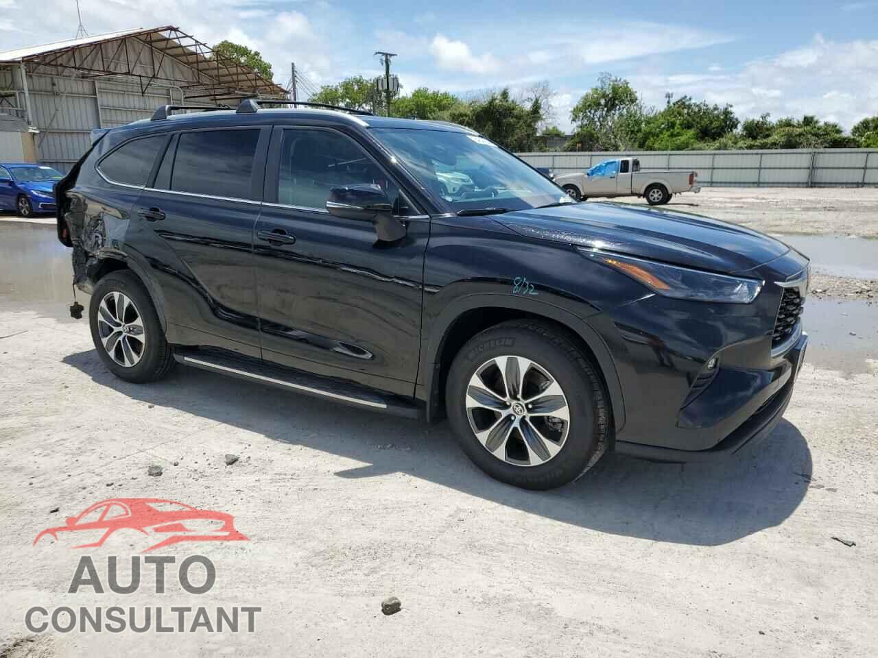 TOYOTA HIGHLANDER 2023 - 5TDKDRAH9PS517004