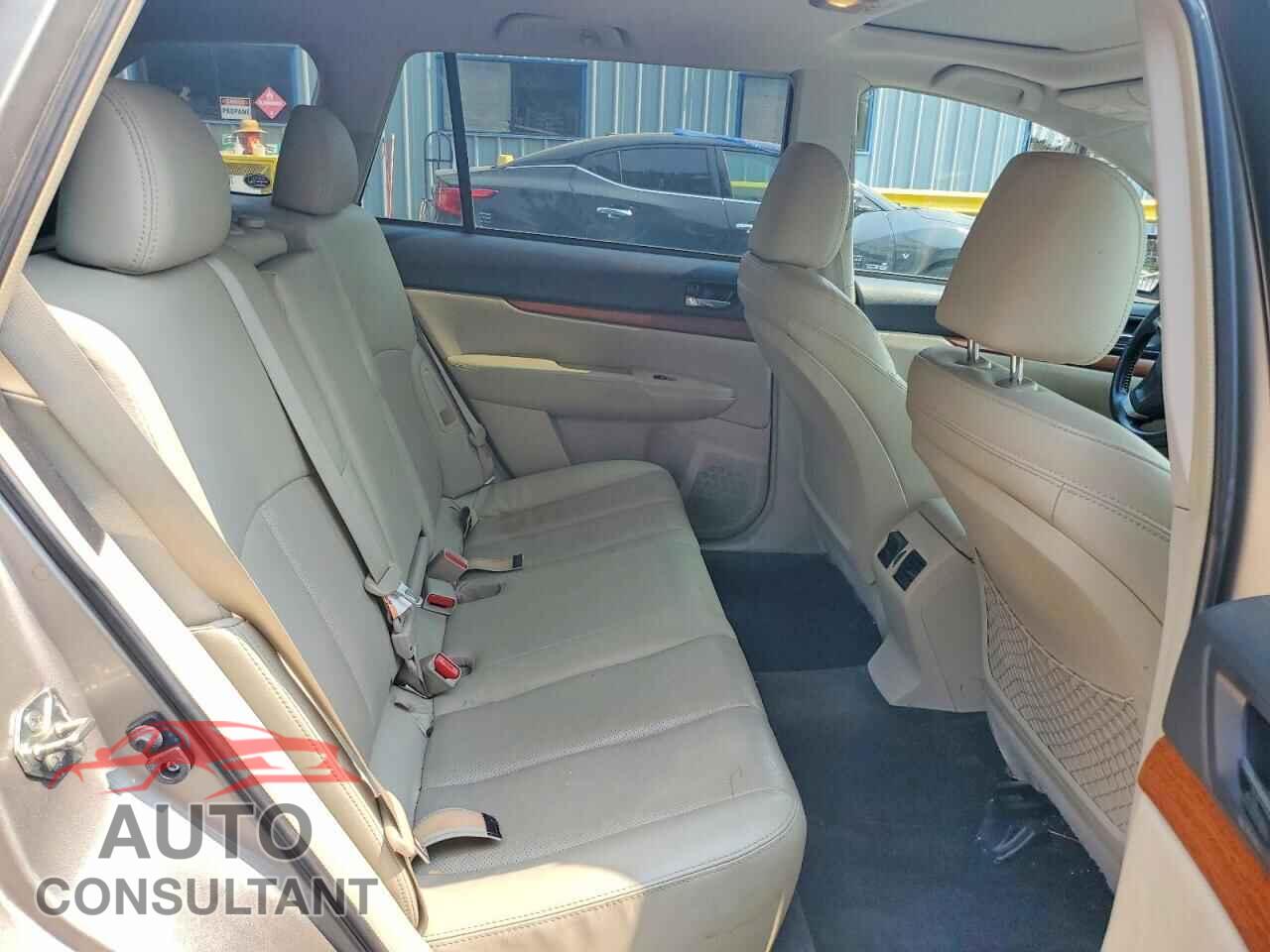 SUBARU OUTBACK 2014 - 4S4BRBLC5E3231798