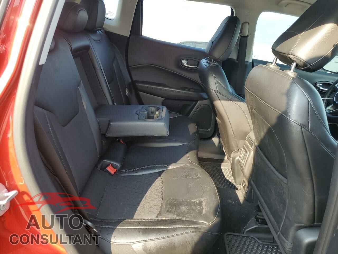 JEEP COMPASS 2019 - 3C4NJDBB8KT772311