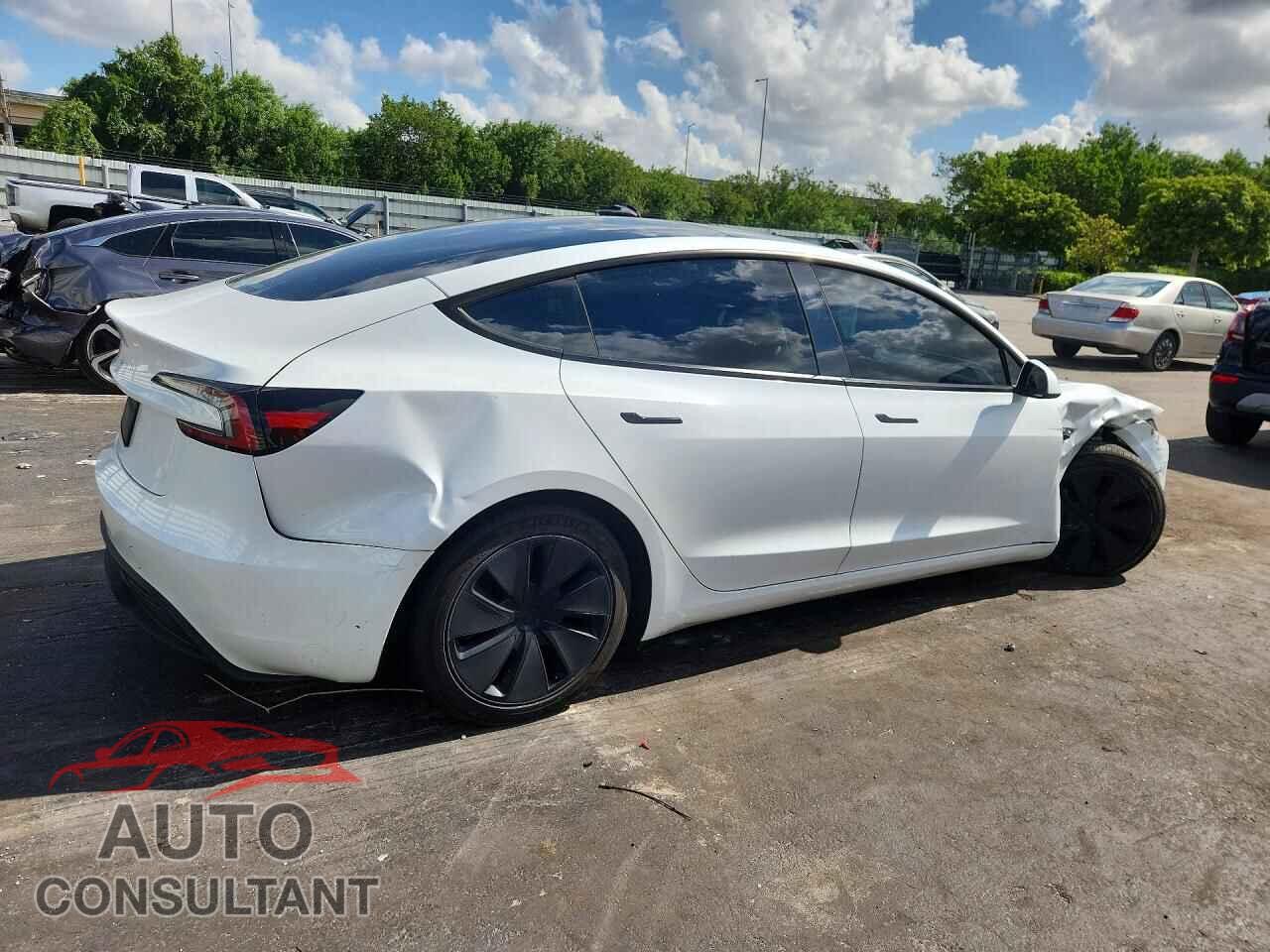 TESLA MODEL 3 2025 - 5YJ3E1EA6SF017718