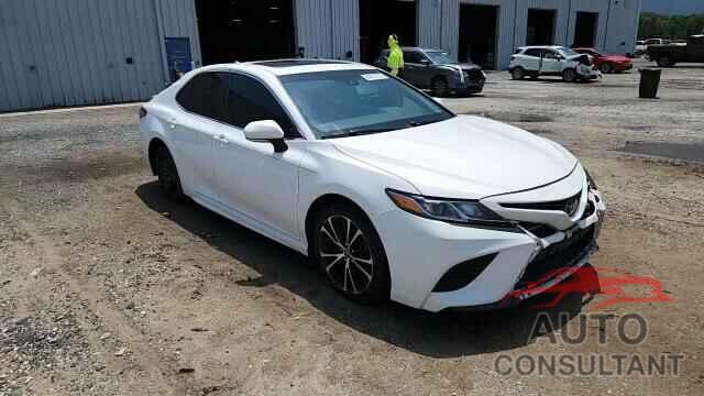 TOYOTA CAMRY 2018 - 4T1B11HK9JU551308