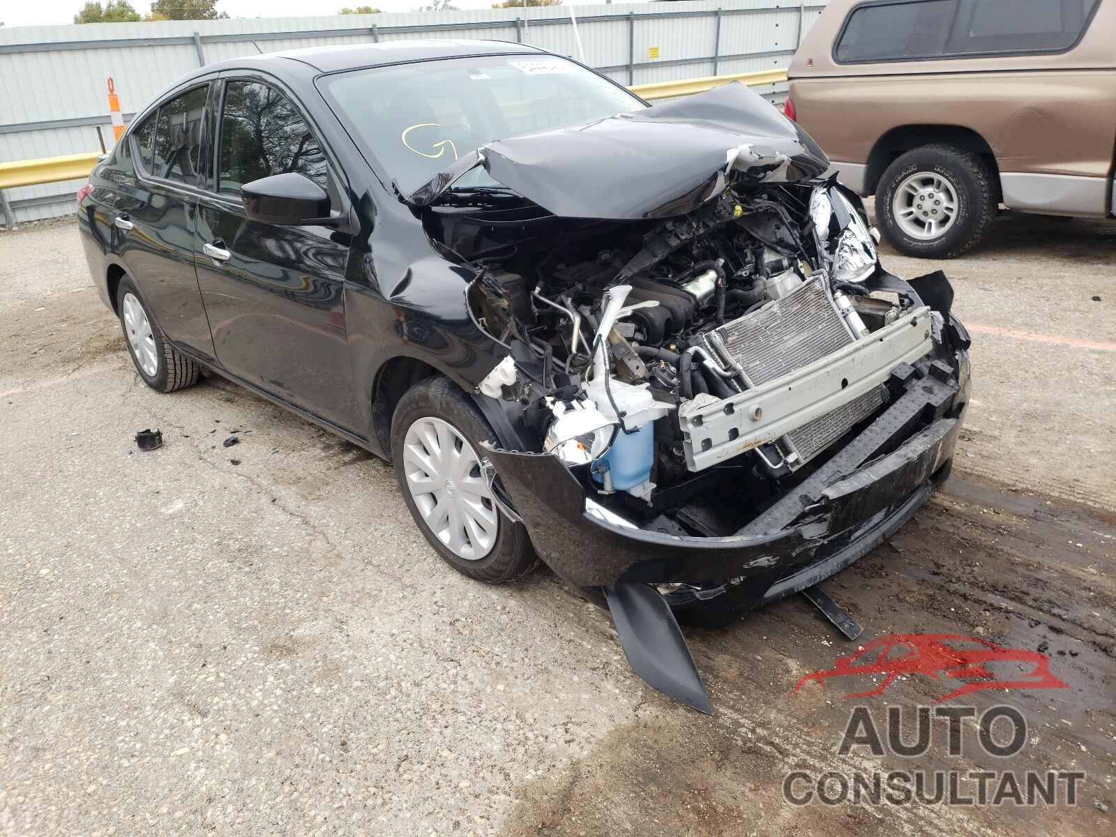 NISSAN VERSA 2019 - 3N1CN7AP6KL835886
