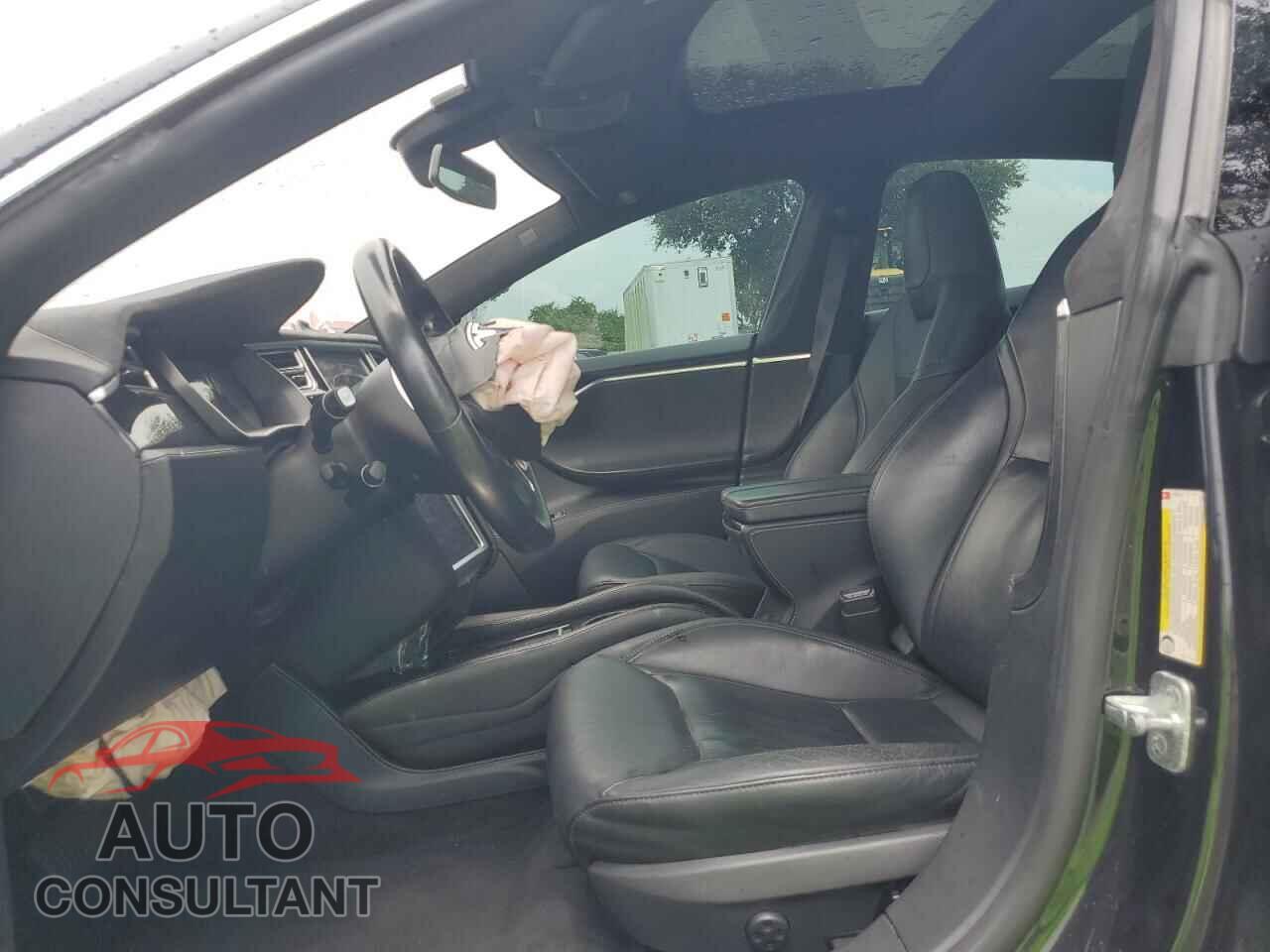 TESLA MODEL S 2016 - 5YJSA1E20GF132323