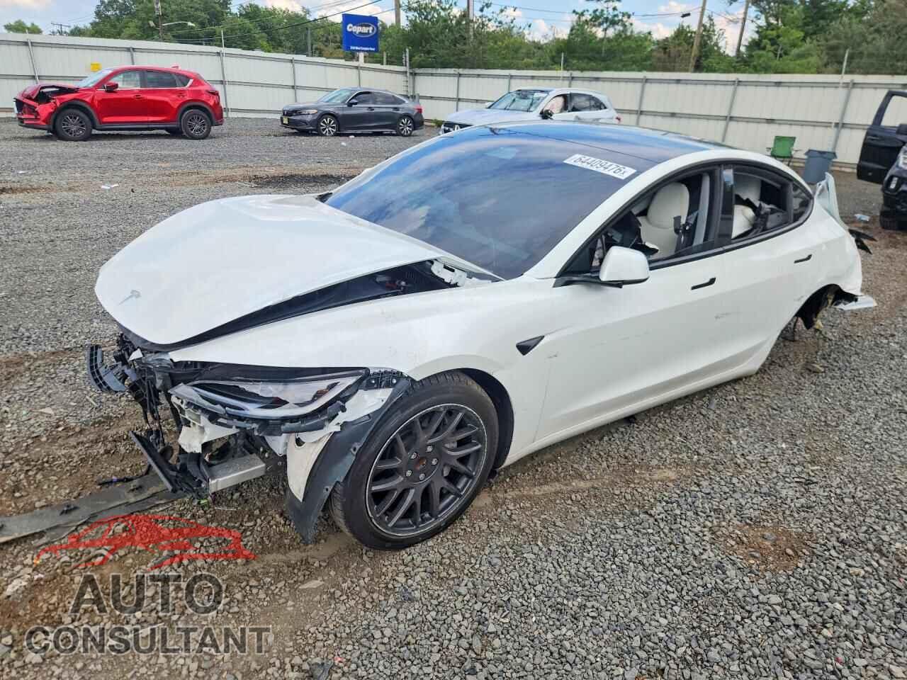 TESLA MODEL 3 2025 - 5YJ3E1EA0SF932077