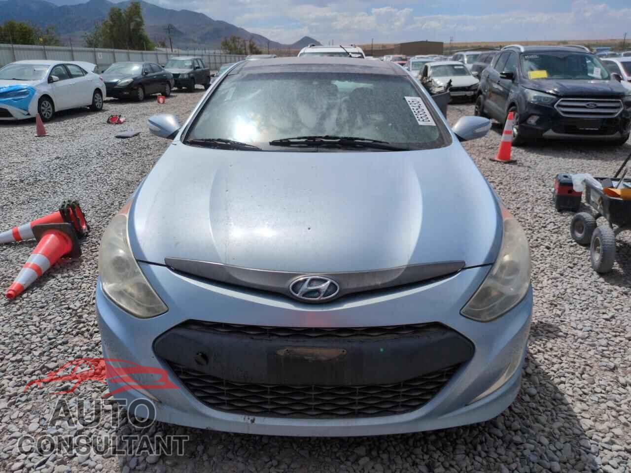 HYUNDAI SONATA 2012 - KMHEC4A41CA040247