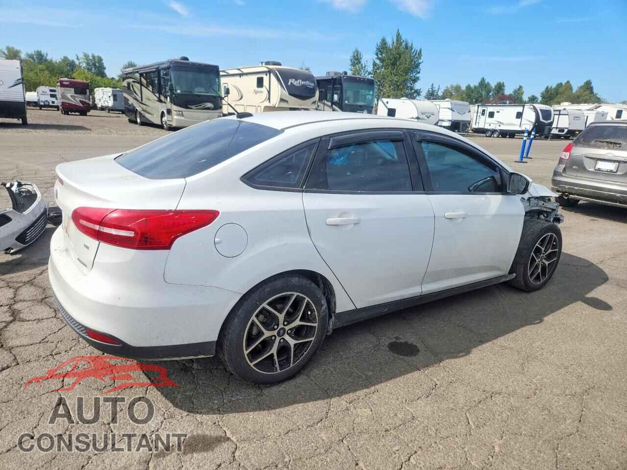 FORD FOCUS 2018 - 1FADP3FE2JL288157