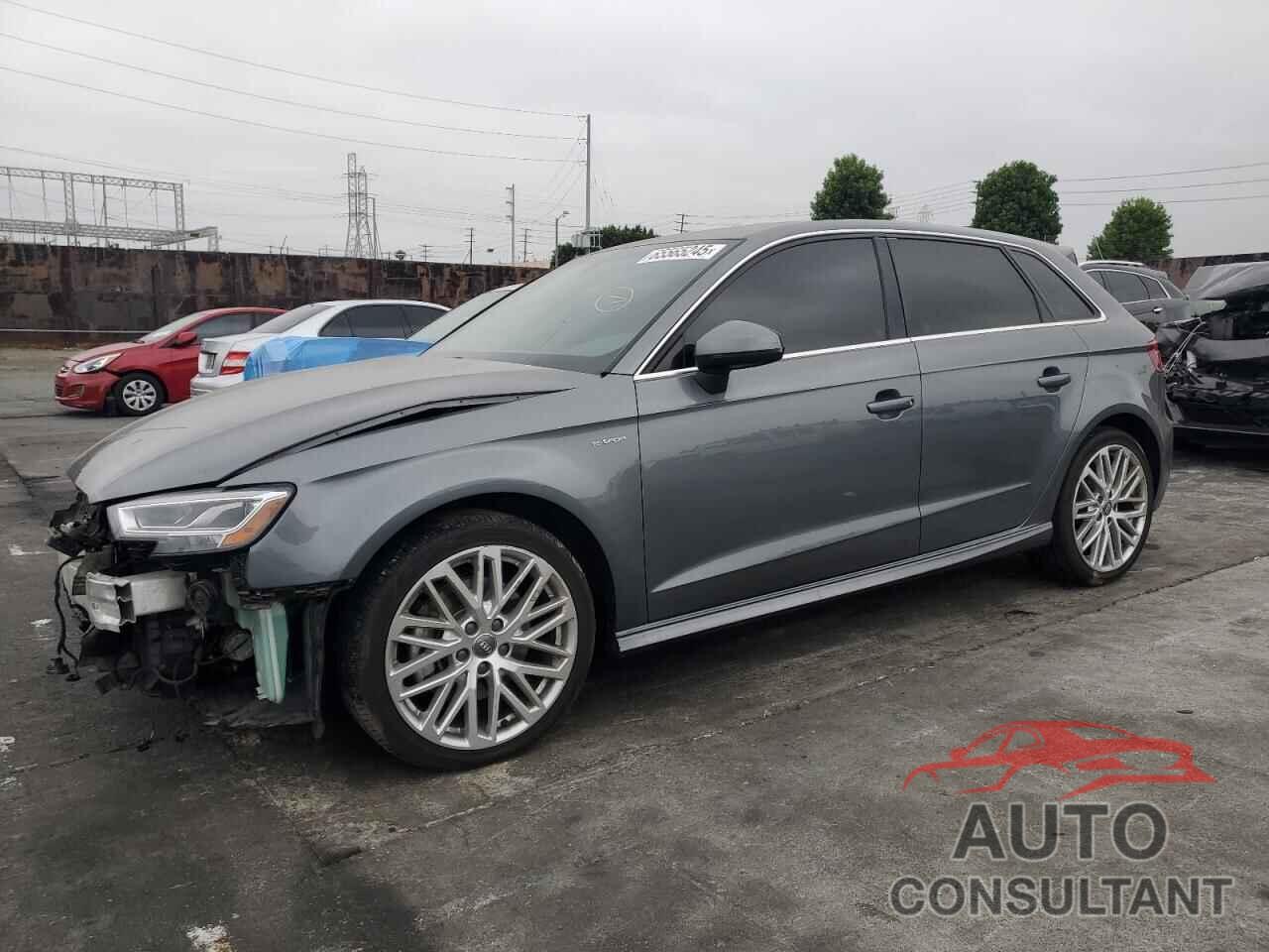 AUDI A3 2018 - WAUTPBFF5JA090027