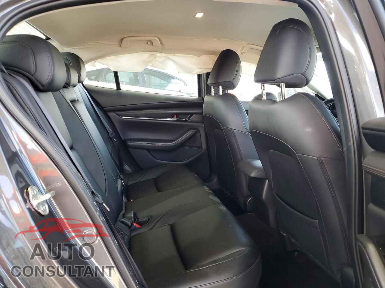MAZDA 3 2019 - JM1BPACL6K1108412