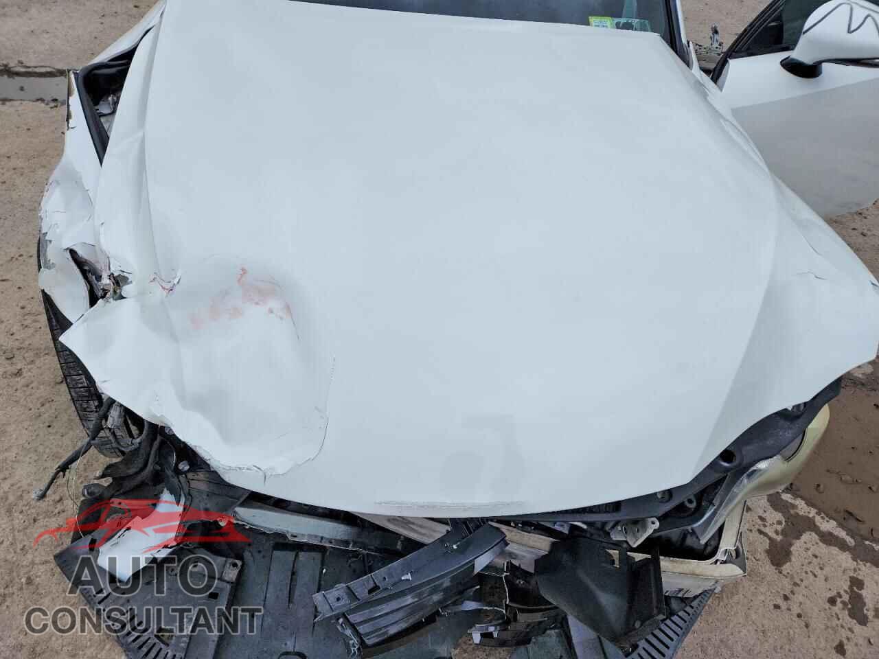 LEXUS IS 2014 - JTHCF1D26E5000963