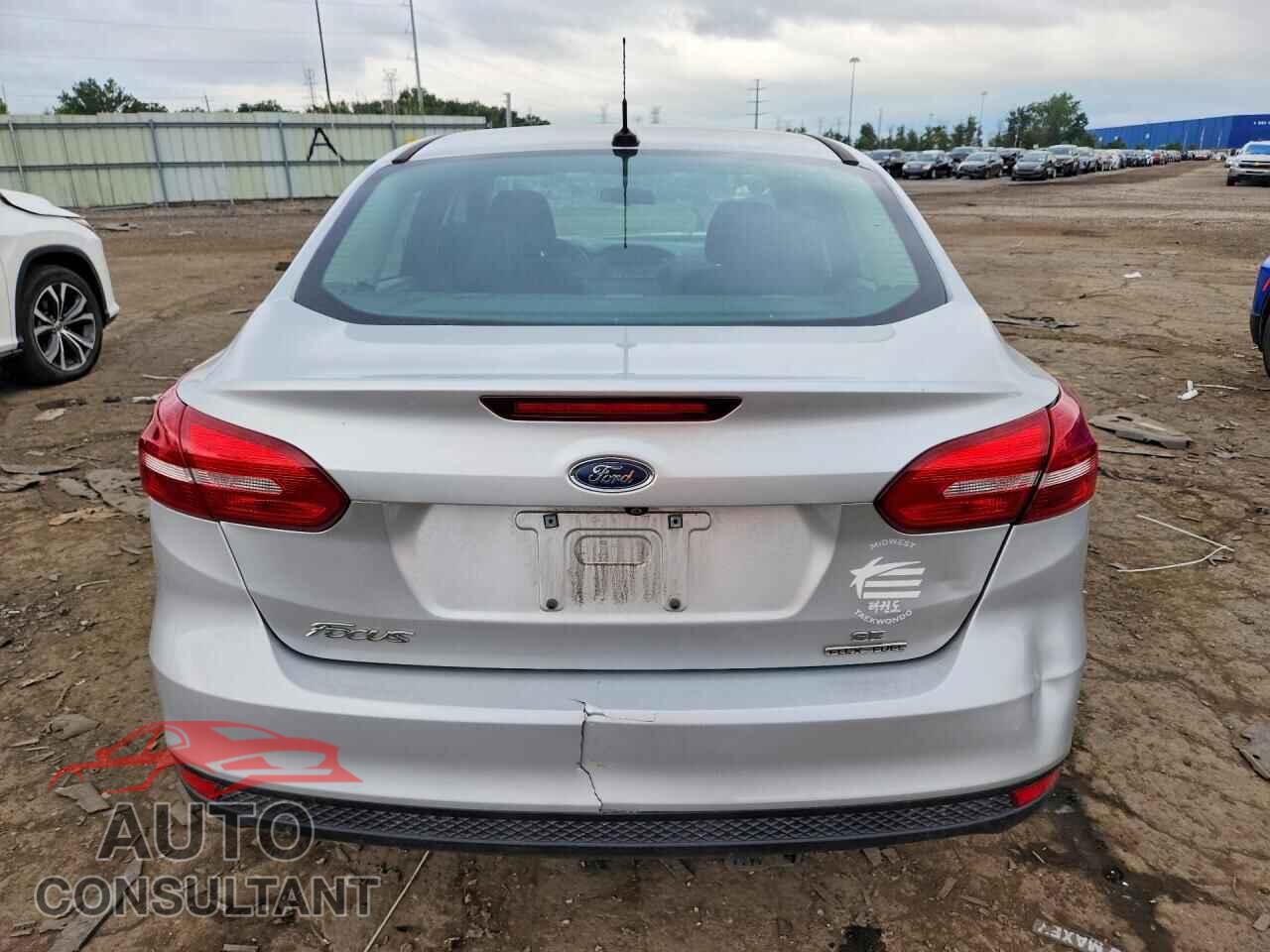 FORD FOCUS 2016 - 1FADP3F24GL359292