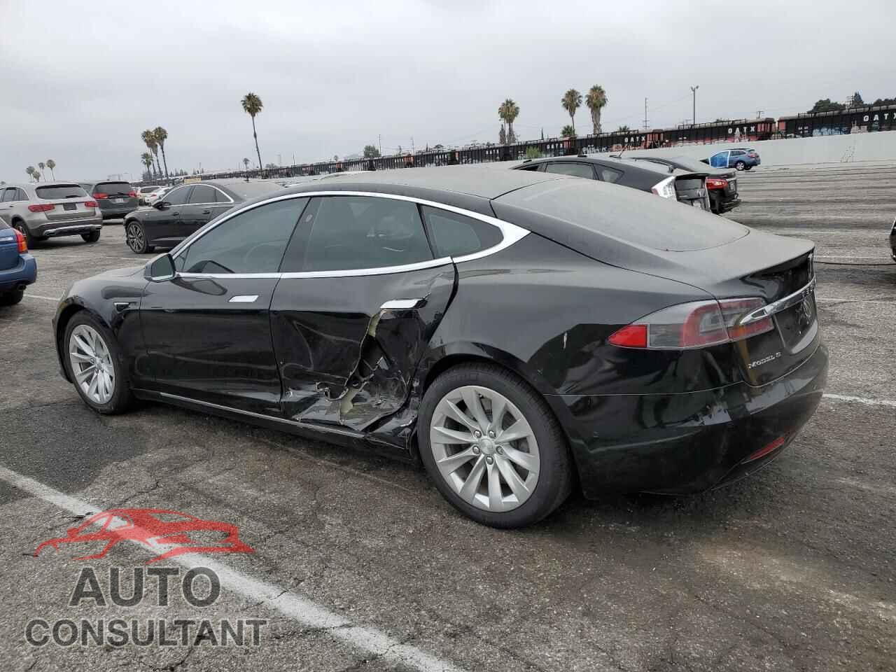 TESLA MODEL S 2017 - 5YJSA1E17HF202070