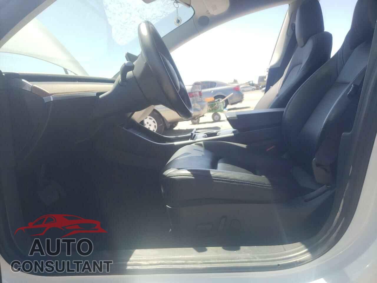 TESLA MODEL 3 2019 - 5YJ3E1EA6KF401207