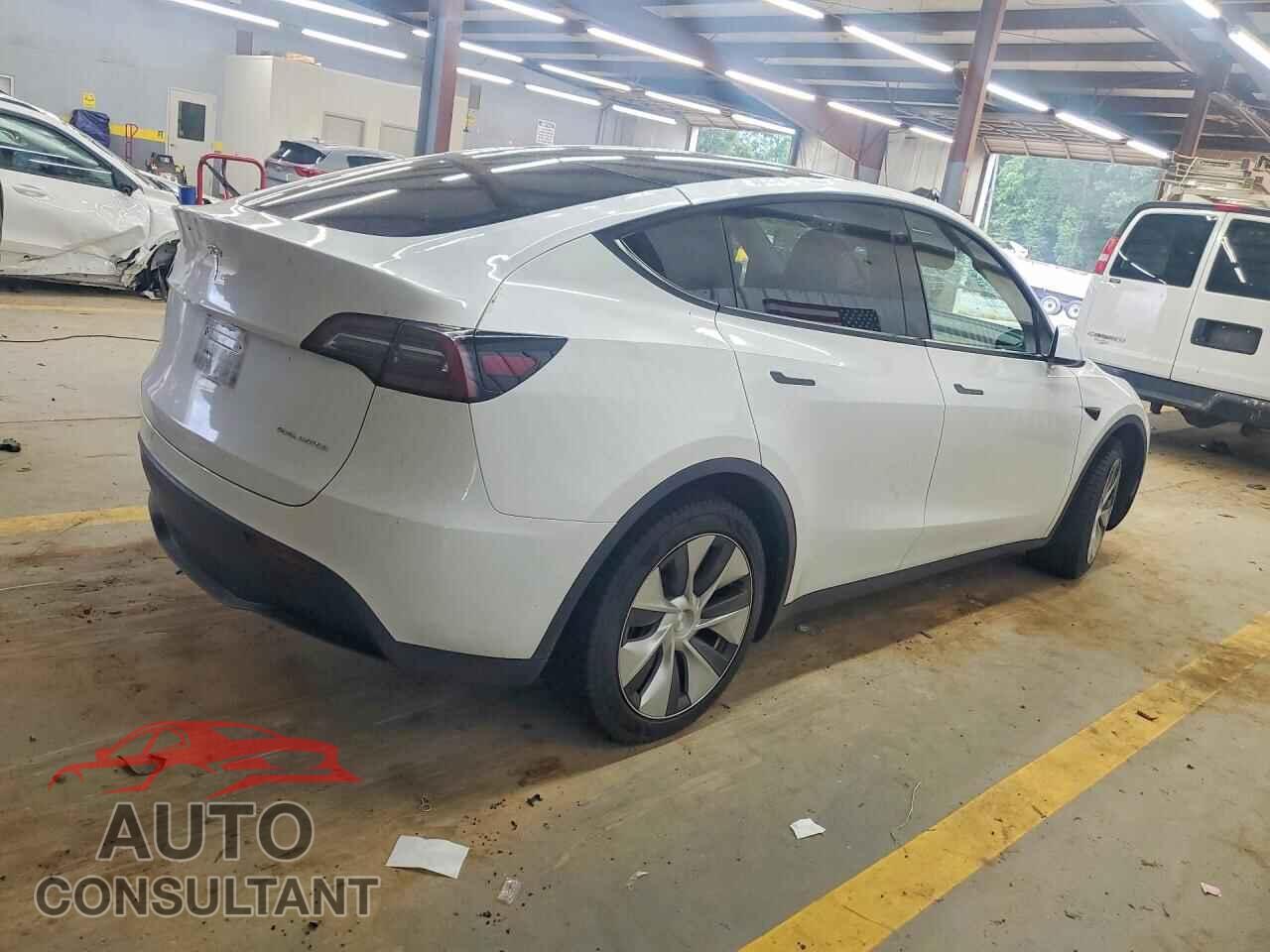 TESLA MODEL Y 2023 - 7SAYGDEE7PF763657