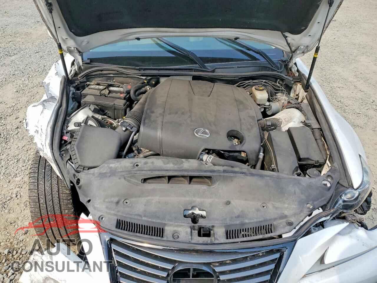 LEXUS IS 2014 - JTHCF1D21E5008467