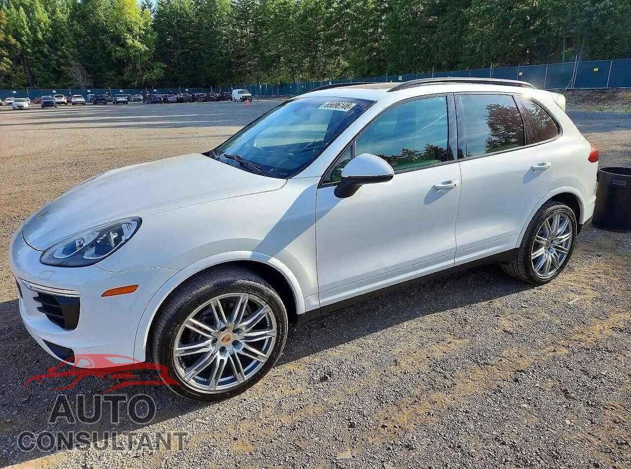 PORSCHE CAYENNE 2017 - WP1AA2A24HKA89003
