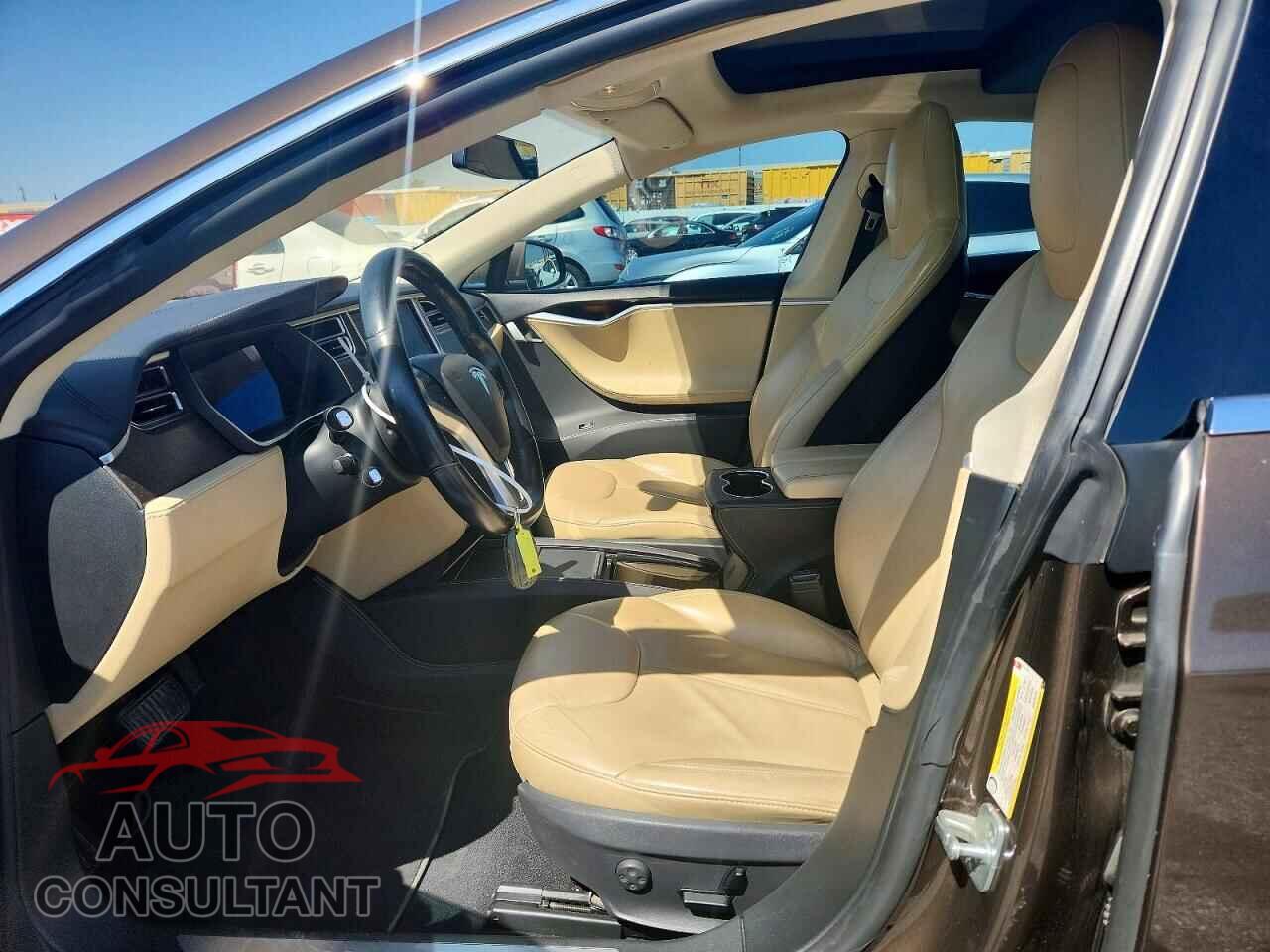 TESLA MODEL S 2014 - 5YJSA1H16EFP61004