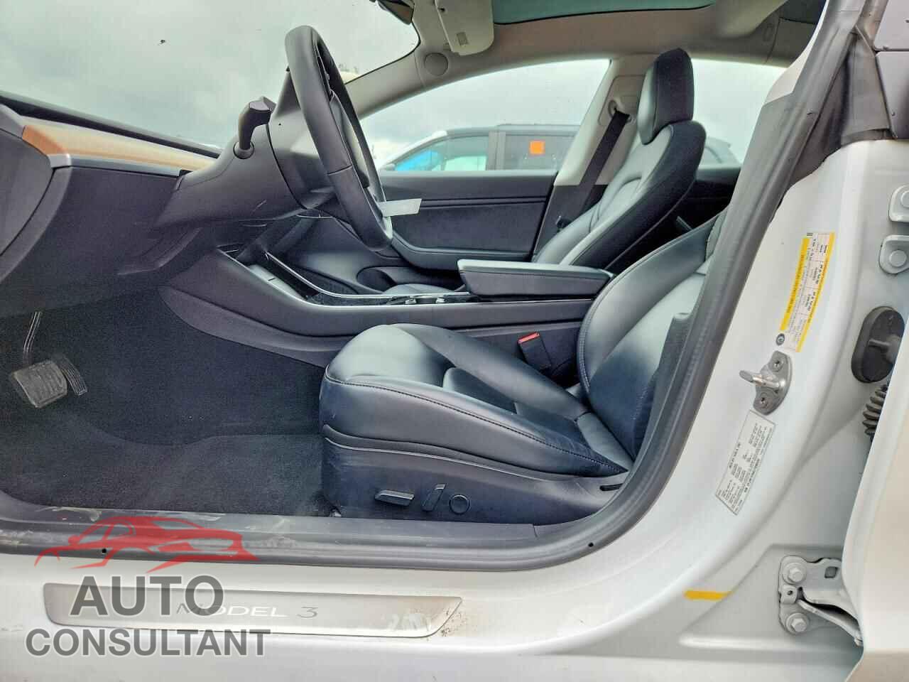 TESLA MODEL 3 2020 - 5YJ3E1EB4LF638532