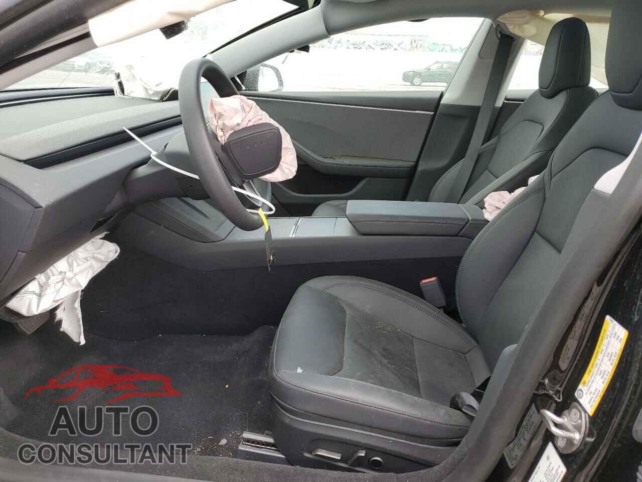 TESLA MODEL 3 2024 - 5YJ3E1EA9RF745009
