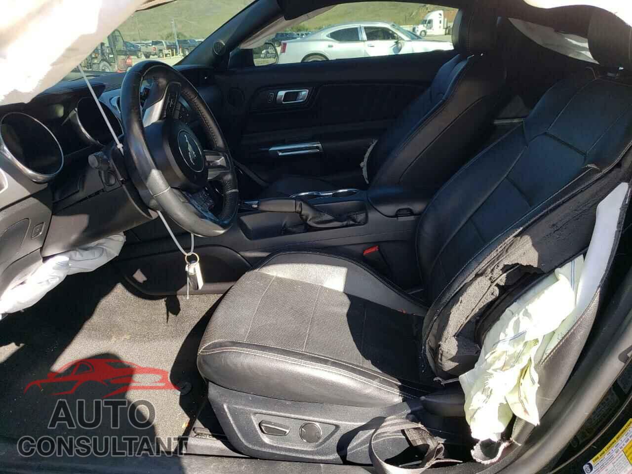 FORD MUSTANG 2018 - 1FA6P8CF0J5185200